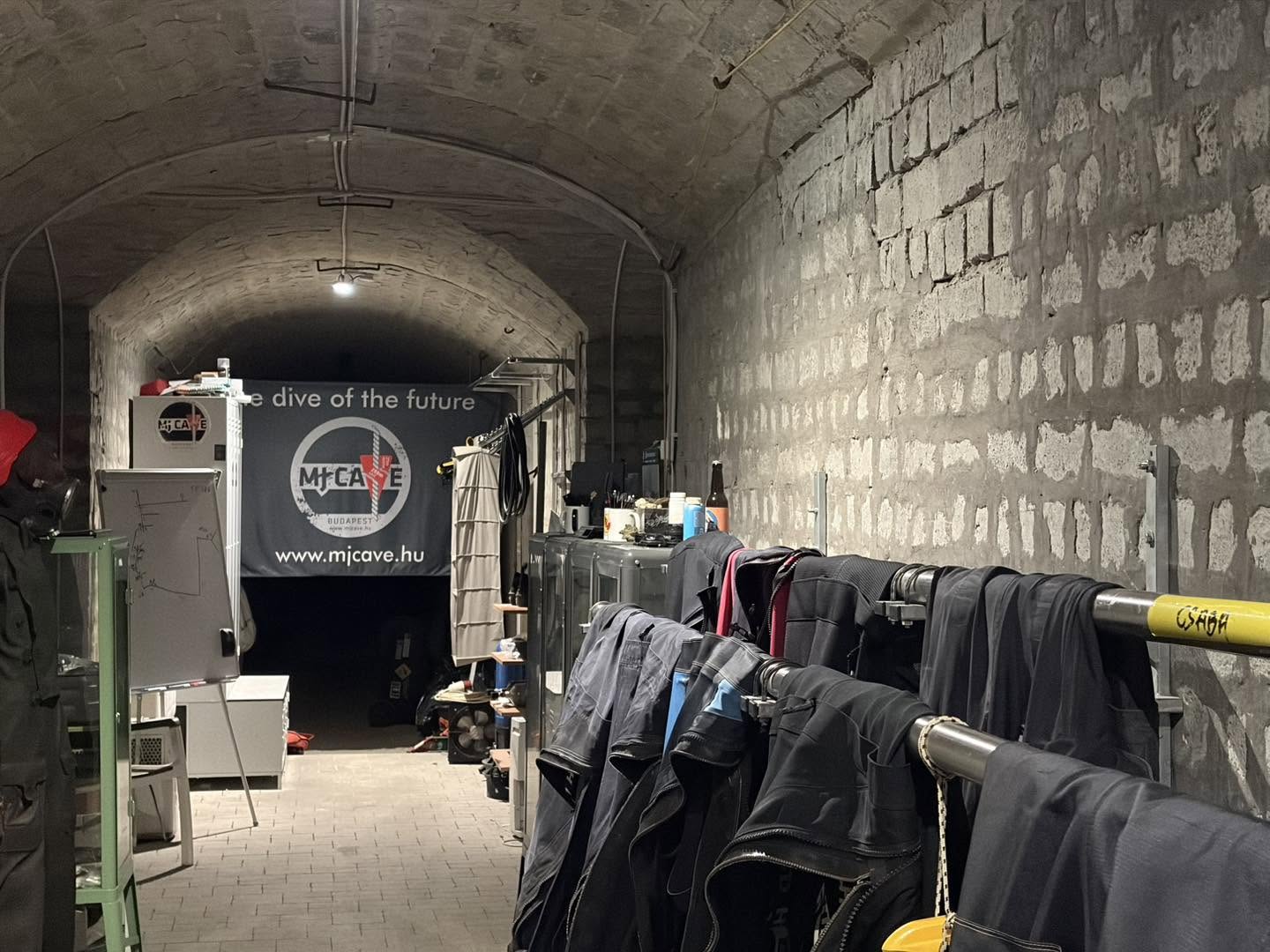 Episodenbild: Budapest - Molnár János Höhle